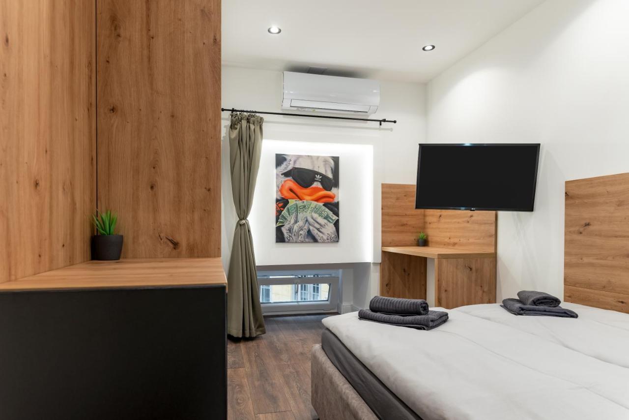 Downtown Luxury By Stlcz With 2 Bathrooms Budapest Esterno foto