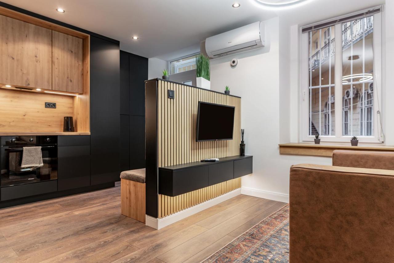 Downtown Luxury By Stlcz With 2 Bathrooms Budapest Esterno foto